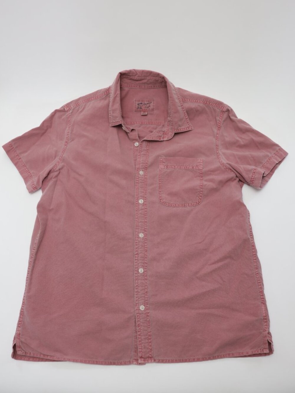 Men's American Eagle Short Sleeve Button Down Pigment-Dyed Red Size Large